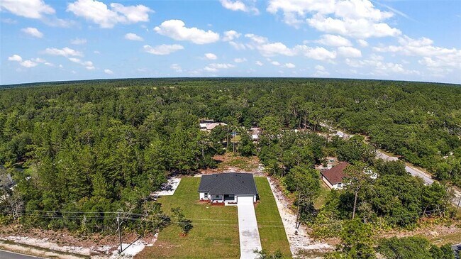 Building Photo - 42730 Royal Trails Rd