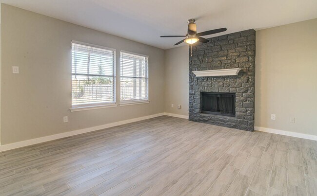 Building Photo - 1205/1207 Gregory Ln
