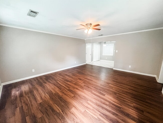 Building Photo - 967 Barbara Lynn Dr