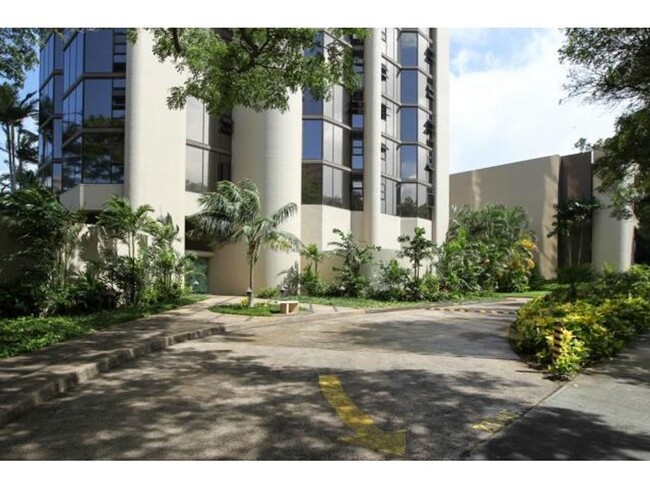 Building Photo - 2 Bed 2 Bath 1 parking at Hale Kaheka