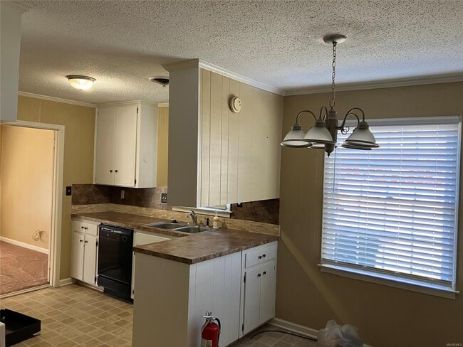 Building Photo - 4339 Blackwood Dr