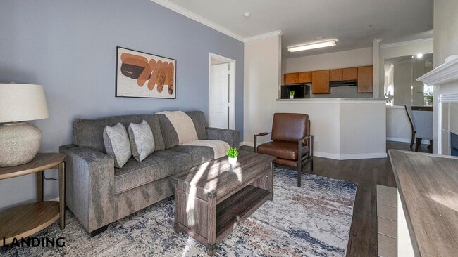 Foto del edificio - 1215 W Slaughter Ln