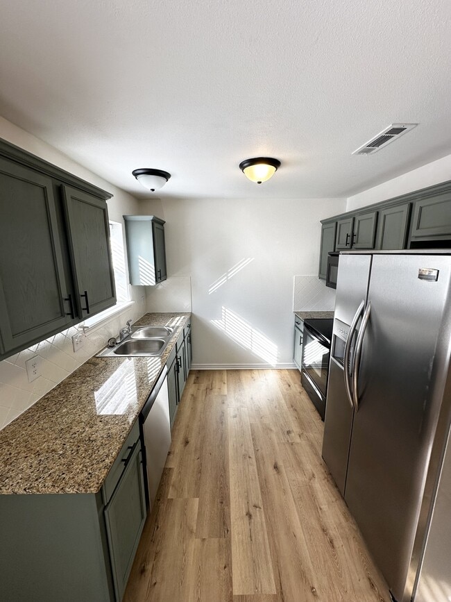 Building Photo - 12267 Rambling Rose Wy