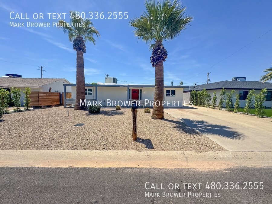 Primary Photo - 2608 N 70th Pl