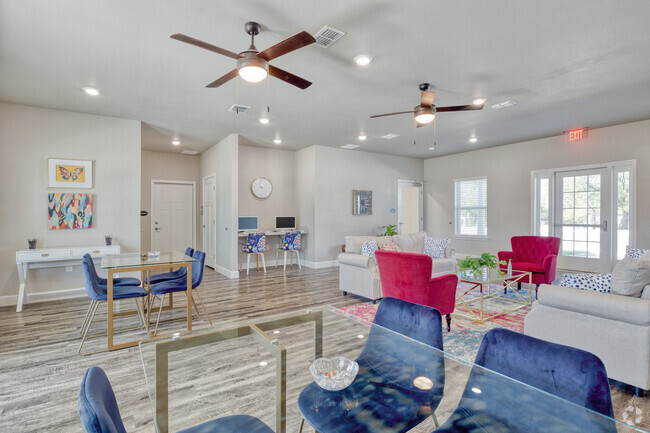 Community Room and Business Lounge - Gatesville Trails 55+ Living