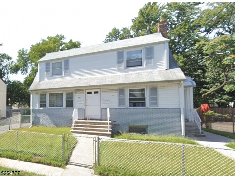 Primary Photo - 135 Brookwood St