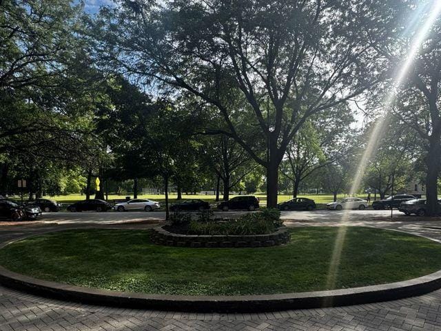 Foto del edificio - 4960 N Marine Dr