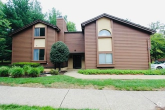 Building Photo - 587 Sayre Dr