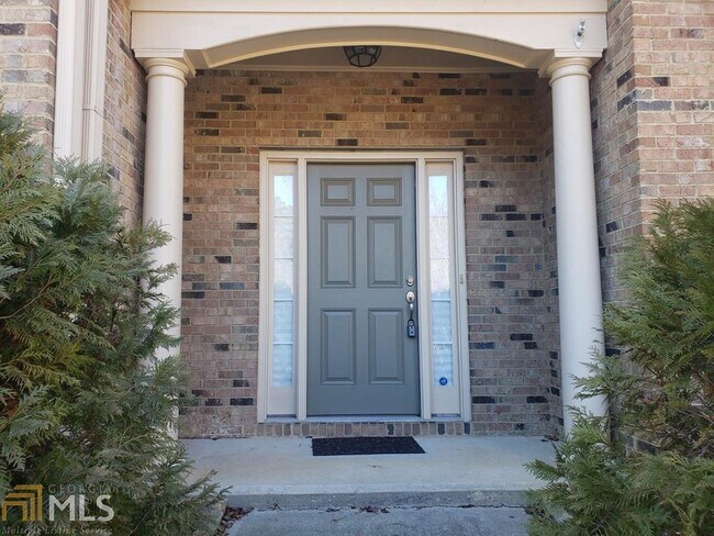 Foto del edificio - 384 Cherry Tree Ln NE