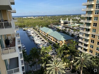 Building Photo - 700 E Boynton Beach Blvd