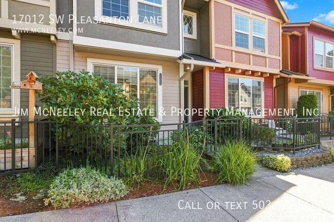 Building Photo - 17012 SW Pleasanton Ln