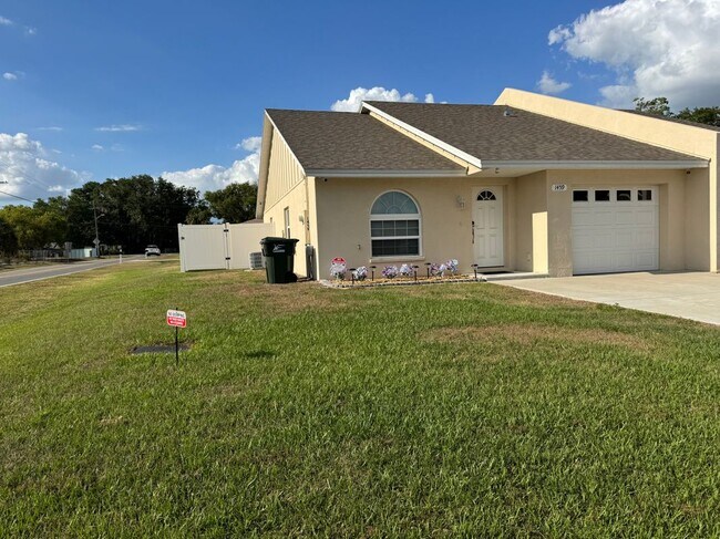 Foto del edificio - 1459 Shirley Dr