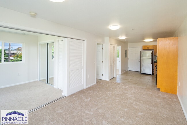 Building Photo - 2738 Leialoha Ave