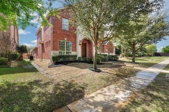 Building Photo - 963 Panther Ln