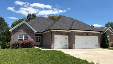 Building Photo - 441 Adalynn Cir