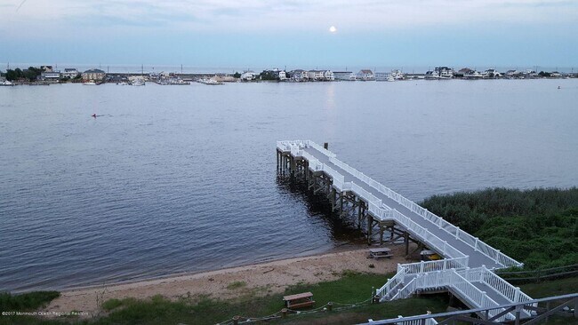 Foto del edificio - 200 Portland Rd