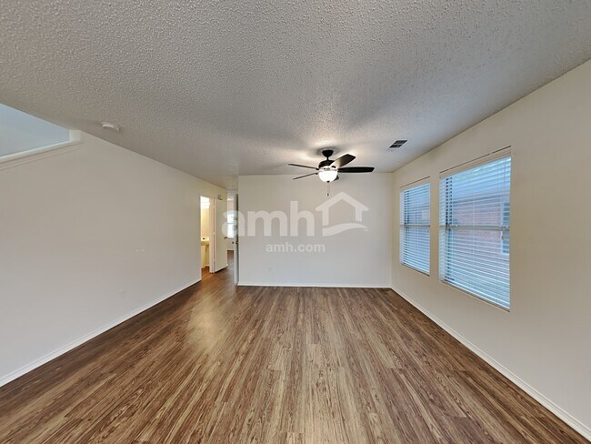 Foto del edificio - 2108 Blanco Lane