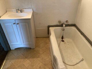 Building Photo - 1621 W Short 17th St