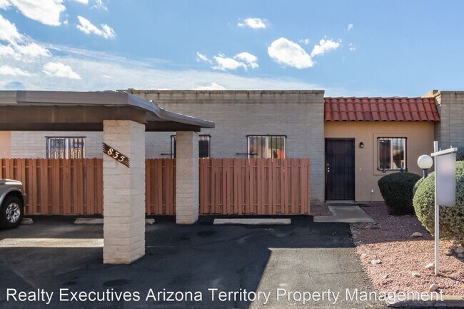 Foto del edificio - 3 br, 2 bath House - 835 S. Pantano Parkway