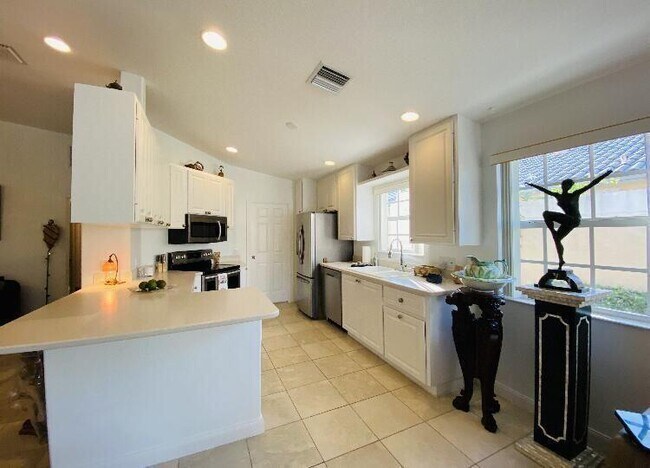 Building Photo - 8375 Quito Pl