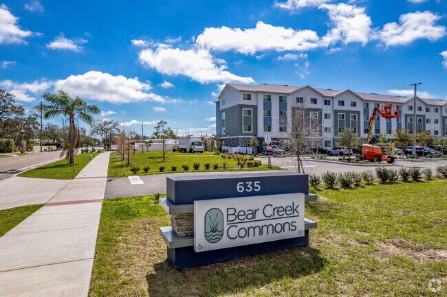 Building Photo - Bear Creek Commons
