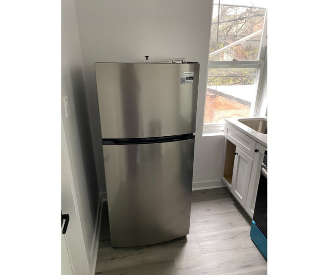 Building Photo - 710 N Fulton Ave