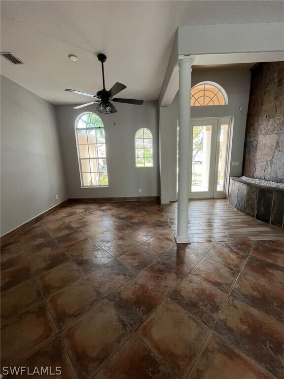 Foto del edificio - 15303 Briarcrest Cir