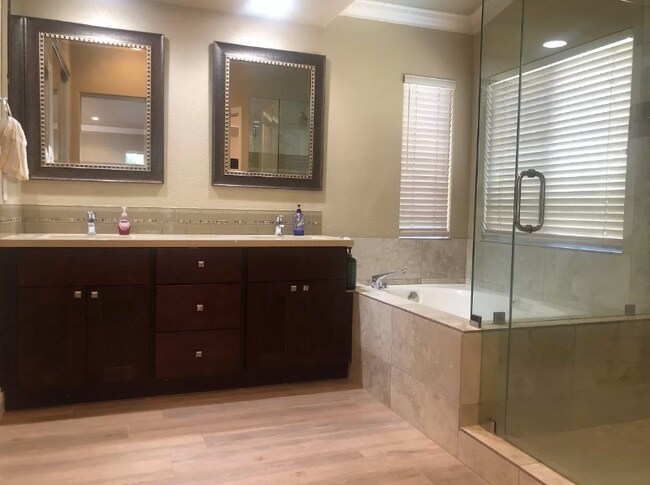 Foto del edificio - 8986 Adobe Bluffs Dr
