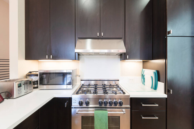 Berizone stove - 1410 15th St