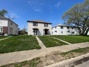 Building Photo - 1310-1312 E 25th Ave