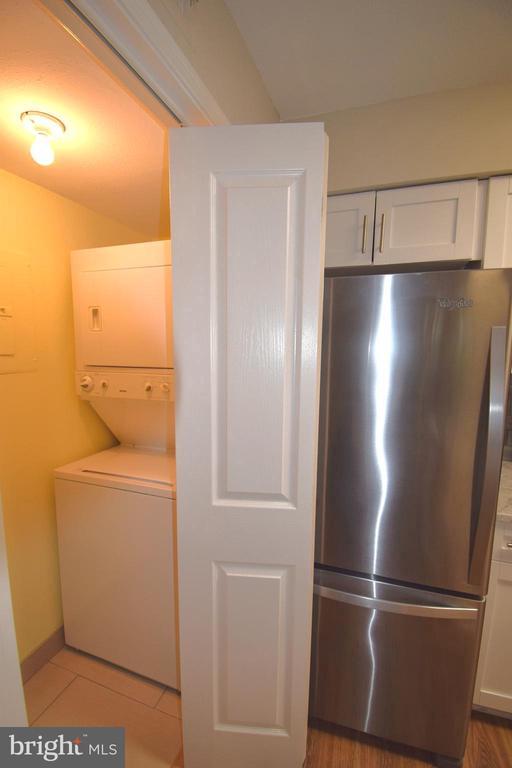 Foto del edificio - 3305 Wyndham Cir