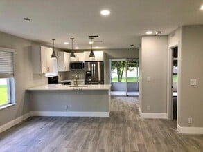 Building Photo - 11180 SW 17th Manor