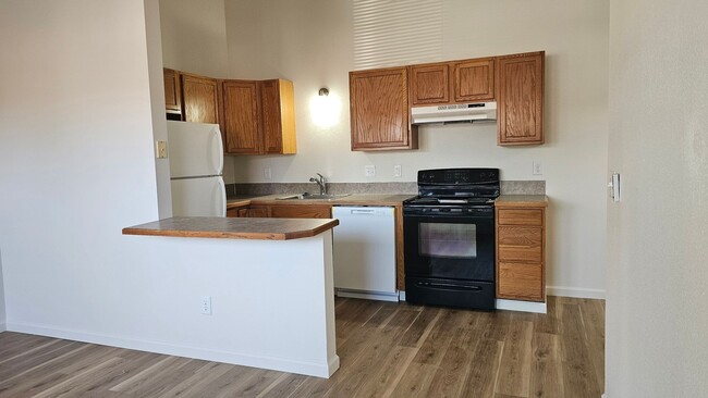 Building Photo - Delaware Duplex