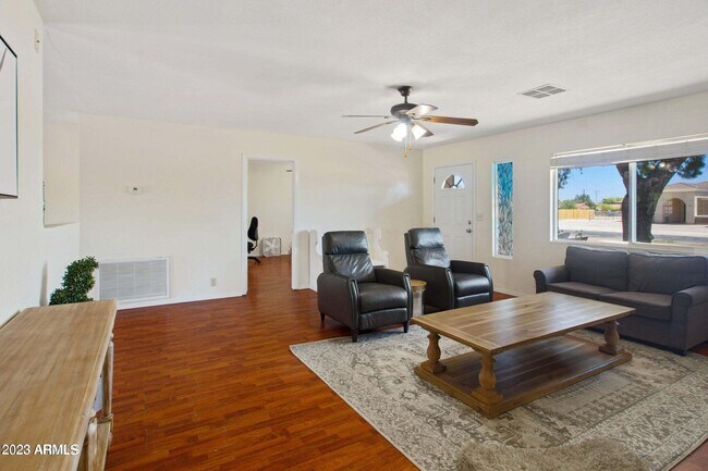 Foto del edificio - 14038 N 180th Ave