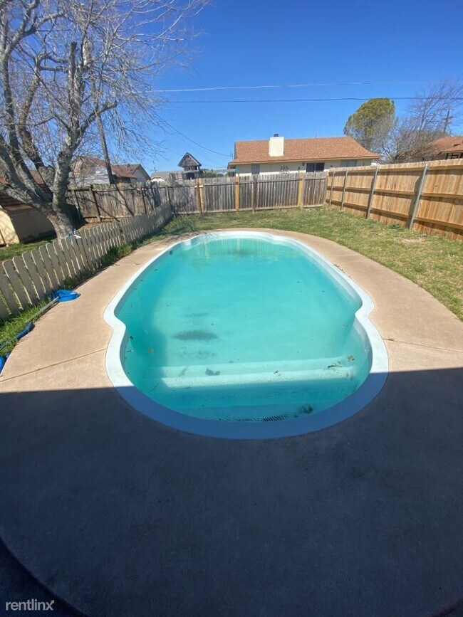 Foto del edificio - 4 br, 1.5 bath House - 2504 Quartz Trl
