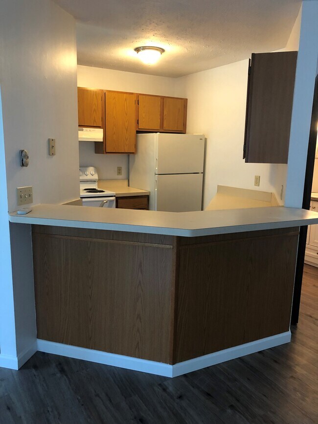 Kitchen - 7430 Becky Ct
