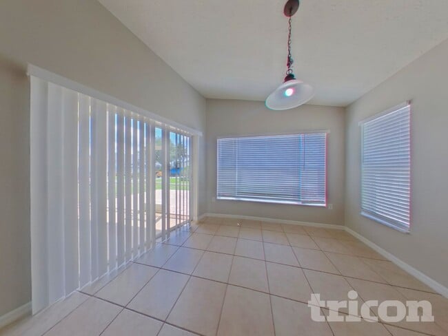 Building Photo - 7956 Floradora Dr