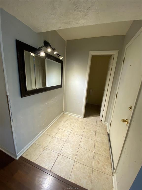 Building Photo - 3808 Plainsman Ln