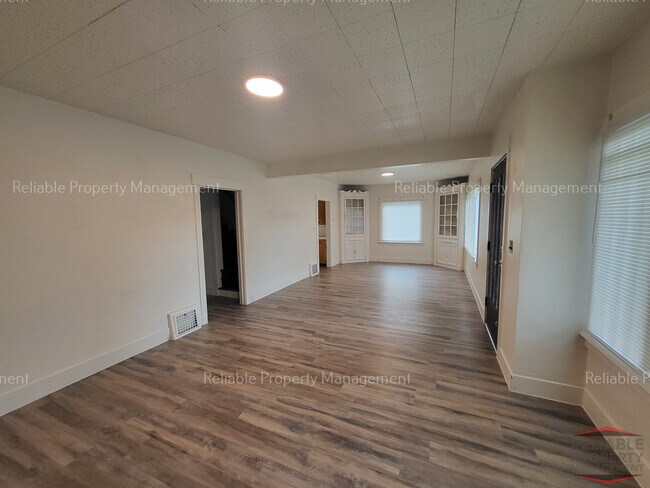 Foto del edificio - 283 4th St