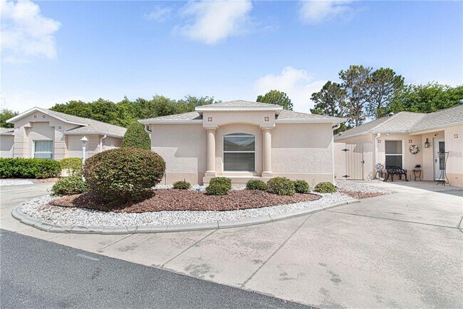 Building Photo - 2020 Alfredo Ave
