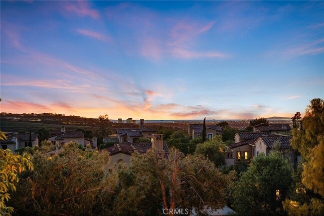 Photo - 33 Tall Hedge House