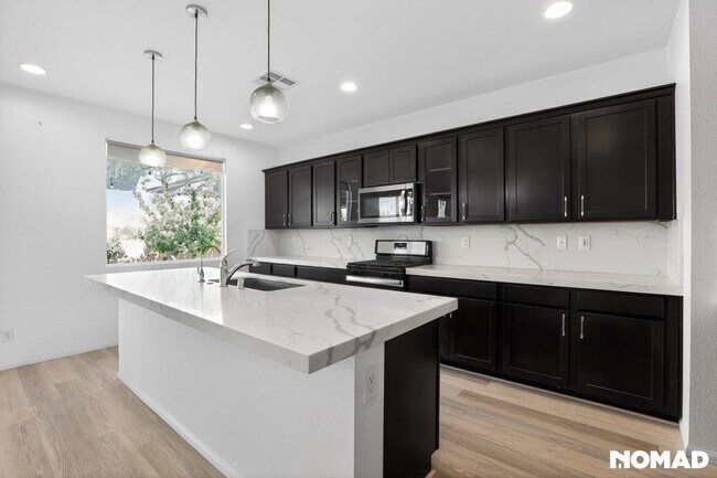 Foto del edificio - 4611 Chirping St