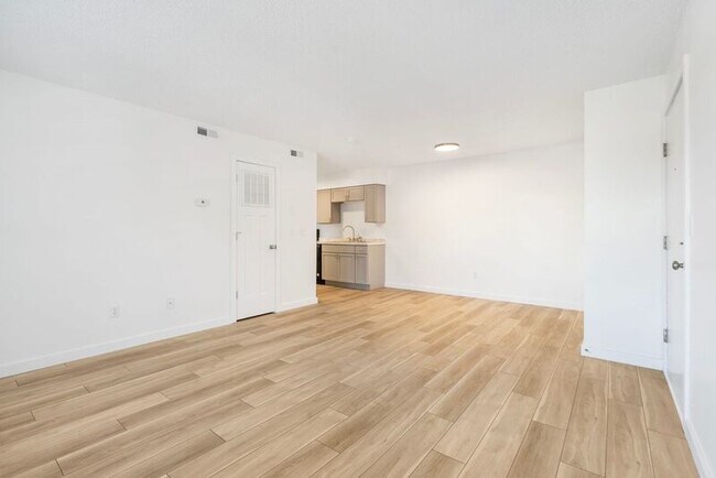 Foto del edificio - 3111 W Greenwood St