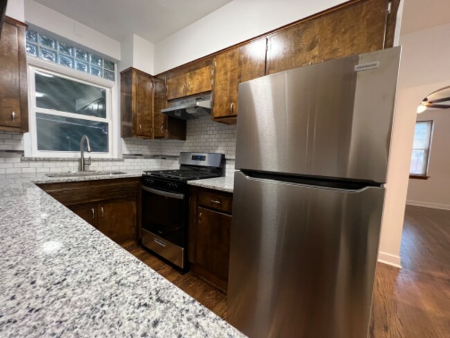 Foto del edificio - 2323 S Leavitt St