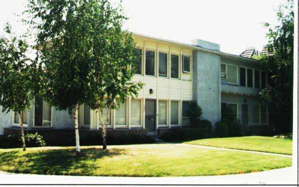 Foto del edificio - 1388 E Orange Grove Blvd