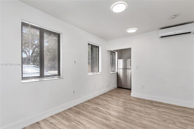 Foto del edificio - 1035 SW 4th St