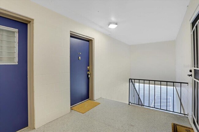Foto del edificio - 1700 SW 16th Ct