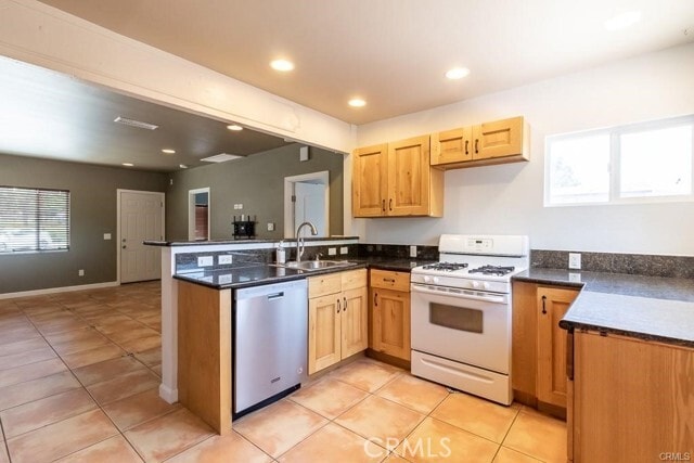 Building Photo - 28943 Greenspot Rd