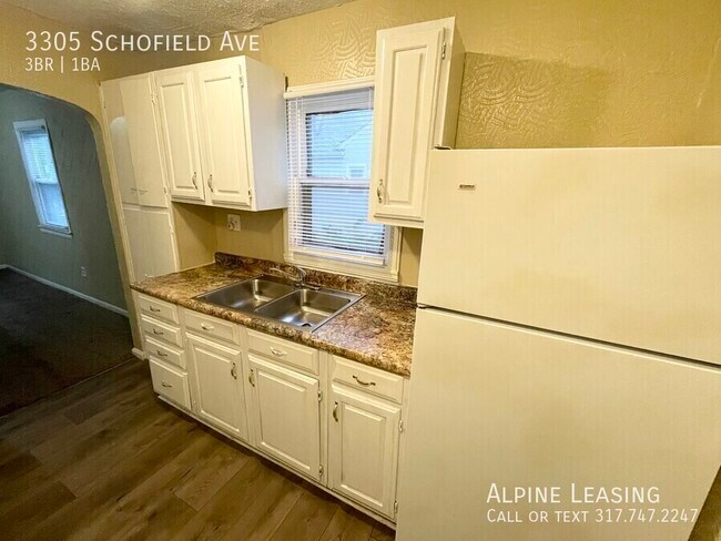 Foto del edificio - 3305 Schofield Ave