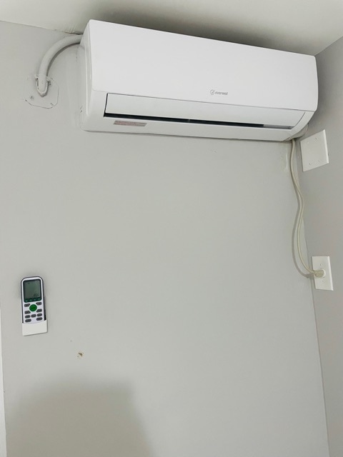 Photo - 1704 N 32nd Ct House